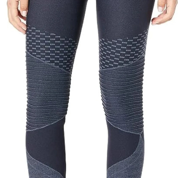 Spanx Look at Me Now Seamless Moto
Leggings Indigo Sky Size L $88 - Picture 5 of 10